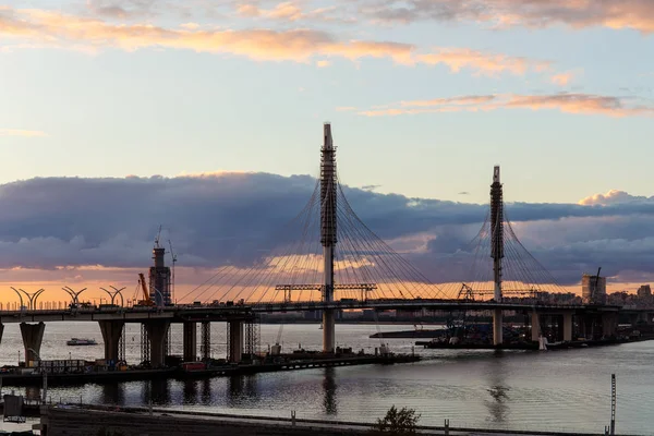 Nouveau pont à Sankt-Peterburg — Photo