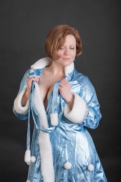 Sensuell snow maiden — Stockfoto