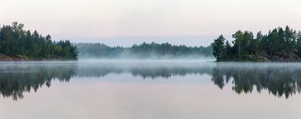 Blick auf den Morgensee — Stockfoto