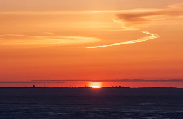Sun on the horizon — Stock Photo, Image