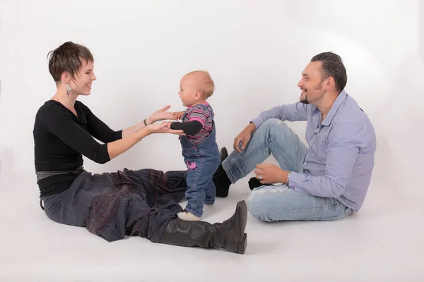 Familia con un niño —  Fotos de Stock