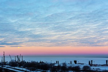 bay üzerindeki sabah