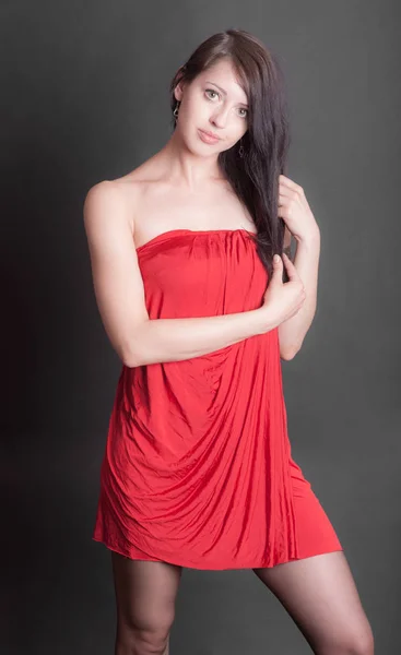 Chica en un vestido rojo —  Fotos de Stock