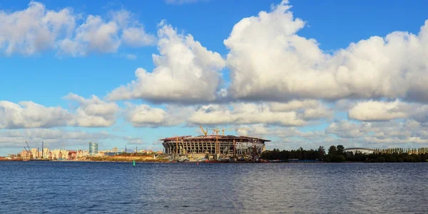 Site in opbouw van een nieuw stadion — Stockfoto