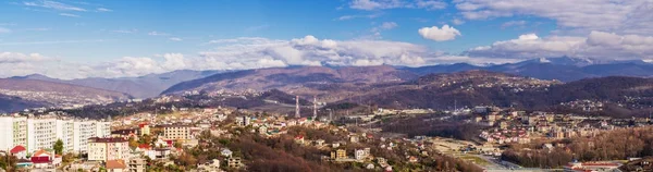 Montagne caucasiche nella città di Sochi — Foto Stock