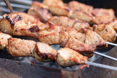 şiş kebap yakın çekim