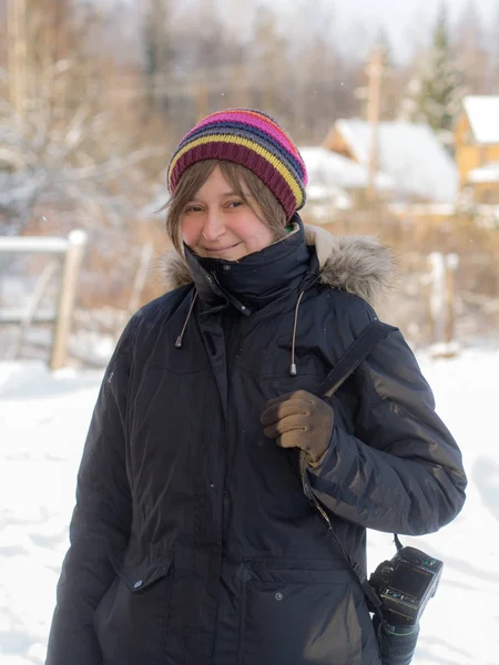 Kvinna på en vinterdag — Stockfoto