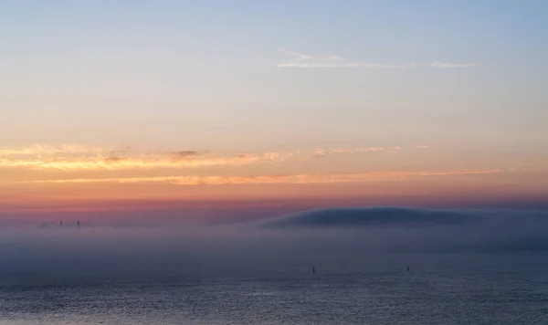 Краєвид з туман — стокове фото