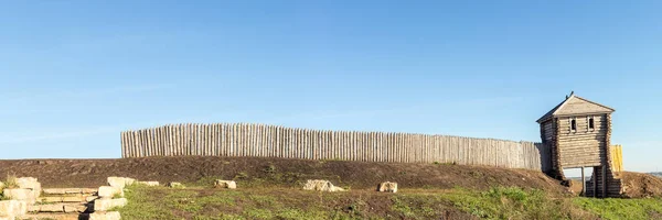 Wooden fence and security box — Stock Photo, Image