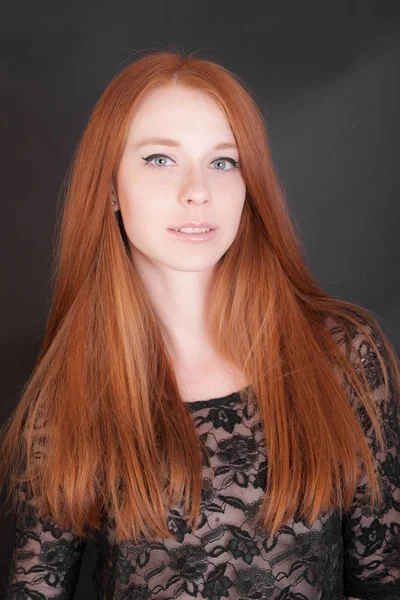 Studio portrait of a girl — Stock Photo, Image