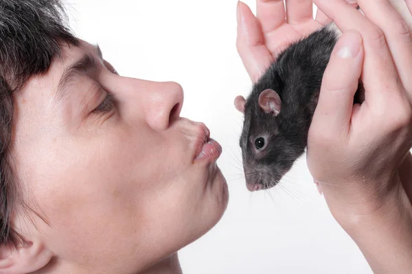 Frau und Ratte — Stockfoto