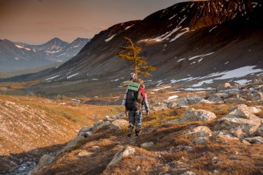 Dağları nın sevgilisi. Sürtük. Gezgin. Urallar manzara. Rusya manzara 
