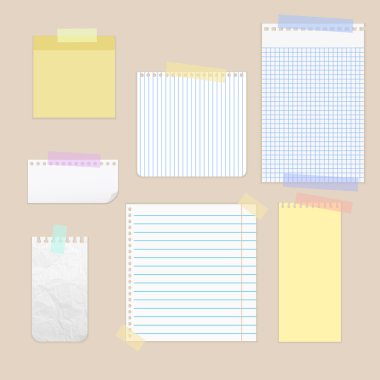 Beyaz çizgili defter de uygunbir kumaş parçalarını backgr üzerinde sıkışmış