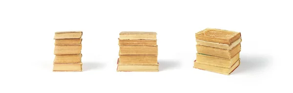 Conjunto de pilhas de livros isoladas em fundo branco — Fotografia de Stock