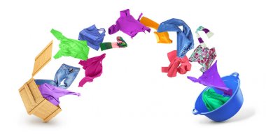 Bir kase bir kutusundan beyaz bir arka plan üzerinde uçan elbise.