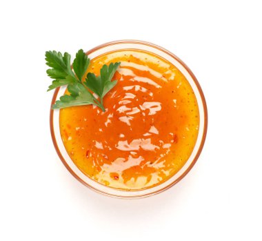 Beyaz arka plan üzerinde üstten görünüm izole sos.