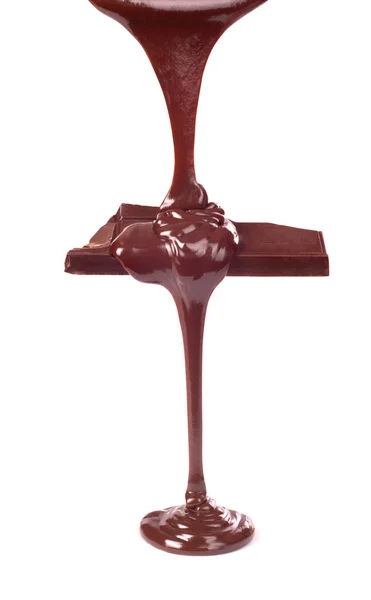 Jarabe de chocolate sobre fondo blanco — Foto de Stock