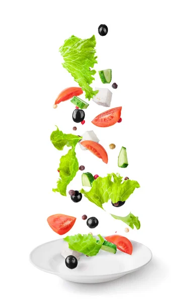 Légumes tranchés et ingrédients de salade en céramique blanche — Photo
