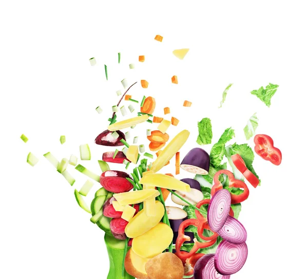 Geschnittenes Gemüse auf weißem Hintergrund — Stockfoto