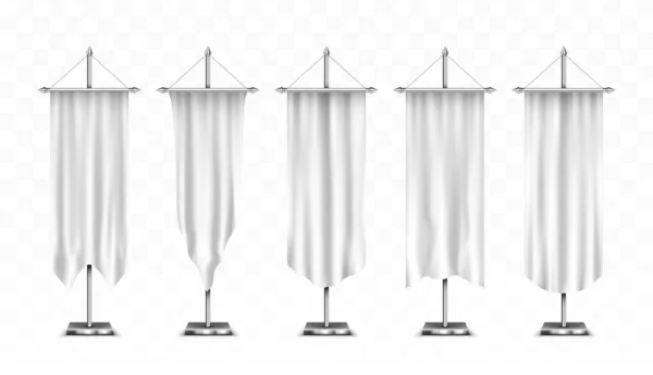 Чистые белые длинные макеты вымпелов флаги или баннеры. Реалистичная векторная иллюстрация на прозрачном фоне . — стоковый вектор