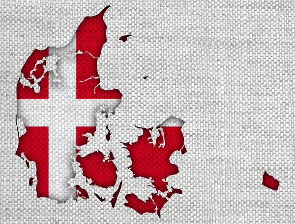 Mapy a vlajky Dánska na staré povlečení — Stock fotografie