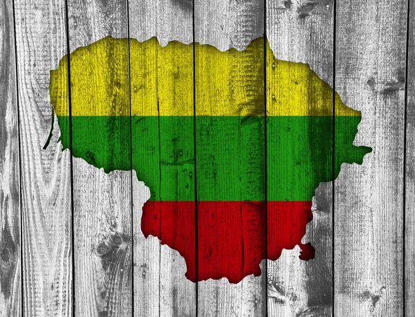 Mappa e bandiera della Lituania sul legno intemperie — Foto Stock