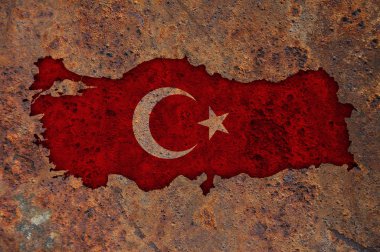 Harita ve paslı metal üzerinde Türkiye'nin bayrak