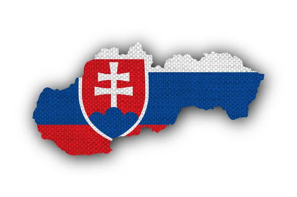 Kaart en vlag van Slowakije op oude linnen — Stockfoto