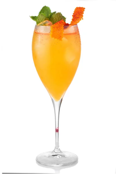 Frischer Gelber Alkohol Cocktail Mit Beilage Isoliert Auf Weißem Hintergrund Stockbild