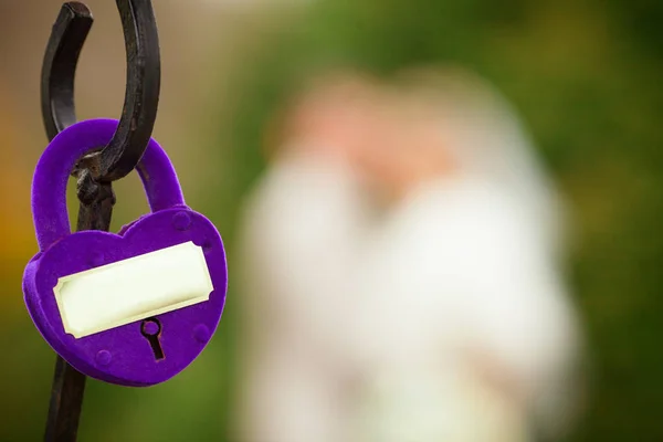 Sahte kafes düğün kale