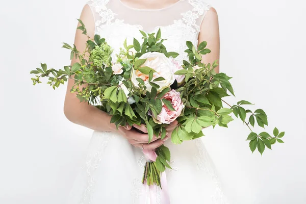 Young pretty bride with wedding bouquet — Stock Photo, Image
