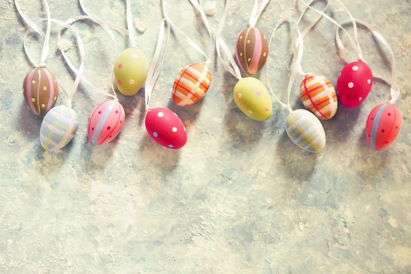 Fondo de Pascua con huevos de Pascua — Foto de Stock