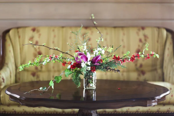 Ramo de flores flores de primavera — Foto de Stock