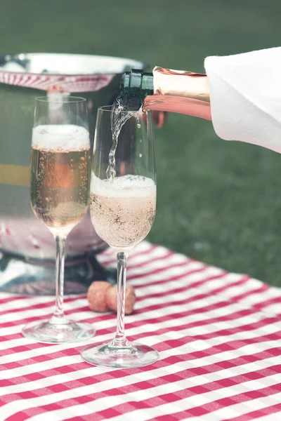 Elegant Flute Glasses Sparkling White Wine Champagne Garden Background Champagne — Stock Photo, Image