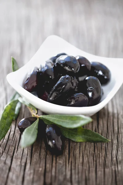 Fresh Black Olives Placed Small Bowl Timber Table — Stock Photo, Image