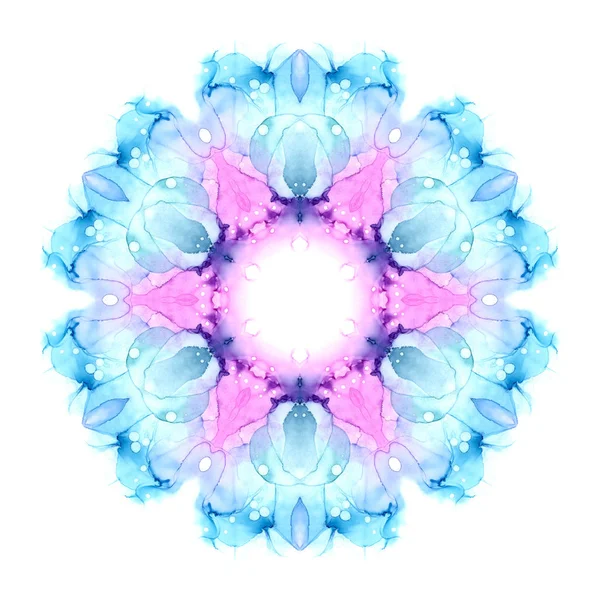 Delicado mandala de flores de acuarela aislado sobre fondo blanco. Efecto caleidoscopio . —  Fotos de Stock