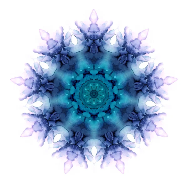 Barevné akvné sněhová vločka mandala vzor izolovaný na bílém pozadí. Kaleidoskopický efekt. — Stock fotografie