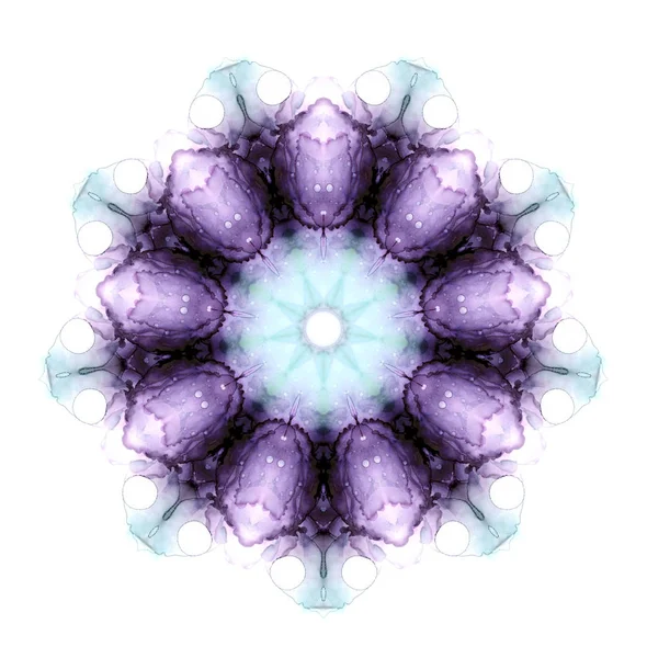 Delicado patrón de mandala de flores de acuarela aislado sobre fondo blanco. Efecto caleidoscopio . —  Fotos de Stock