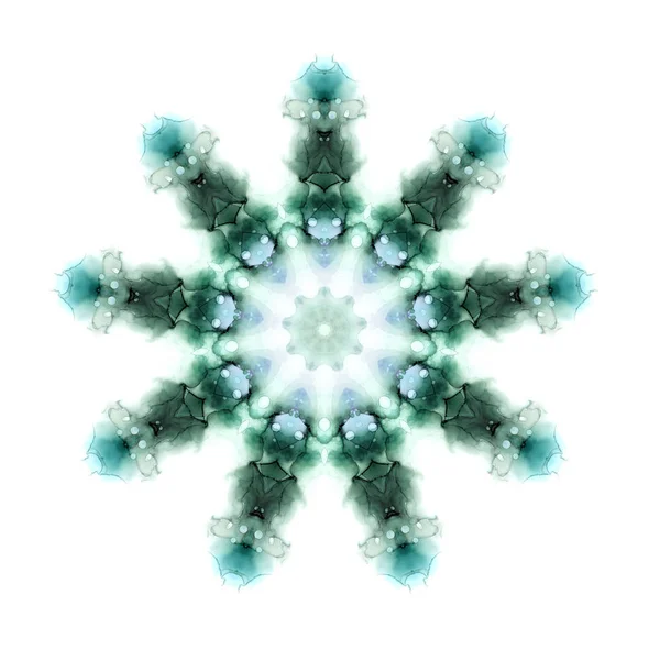 Flor aquarela ou padrão de floco de neve em tons verdes isolados no fundo branco. Efeito caleidoscópio . — Fotografia de Stock