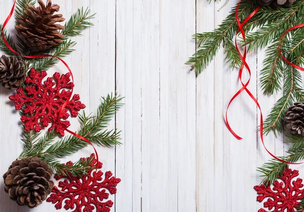 Decoración de Navidad sobre fondo de madera —  Fotos de Stock