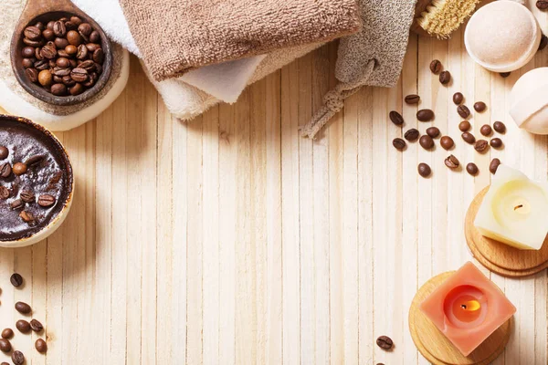 Wellness-Konzept mit Kaffee auf Holz-Hintergrund — Stockfoto