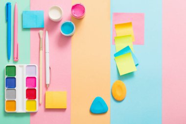 renkli kağıt arka plan doku, okul malzemeleri