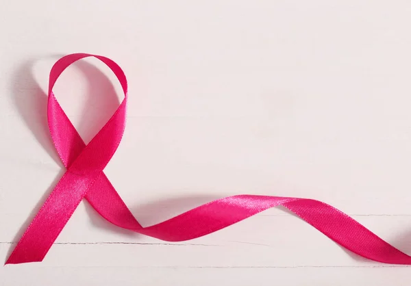 Concetto di assistenza sanitaria e medicina. rosa consapevolezza cancro al seno ri — Foto Stock