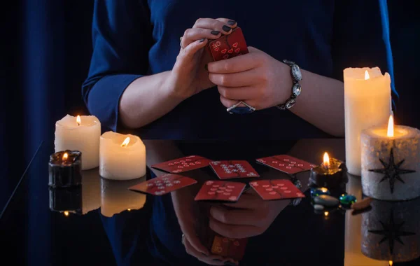 Divination with cards and candles — Stock Photo, Image