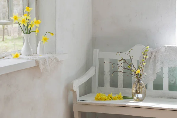 Yellow Spring Flowers White Vintage Interior — Stock Photo, Image