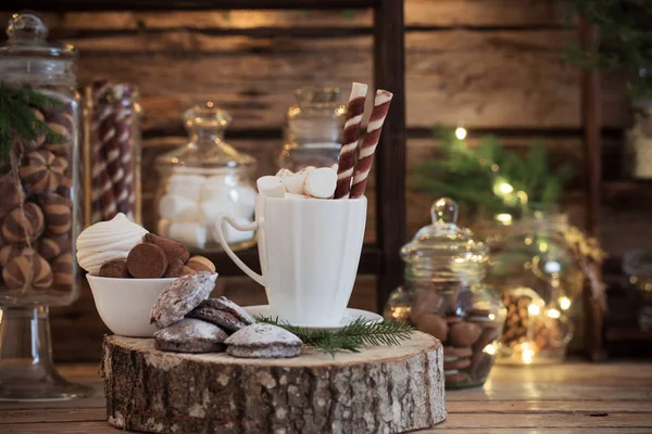 Christmas decoration cocoa bar with cookies and sweets on old wo — Stock Photo, Image