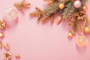 Altın ve pembe renklerle güzel modern Noel arkaplanı