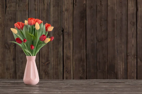 Tulips Vase Dark Wooden Background — Stock Photo, Image