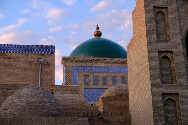 Tak Och Kupoler Gamla Stan Solnedgångsljus Khiva Uzbekistan Centralasien Reseutsikt Stockbild