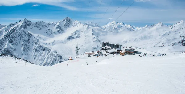 Високий Гірськолижний Курорт Горах Кавказу Зимовий Альпійський Вид Стокове Зображення